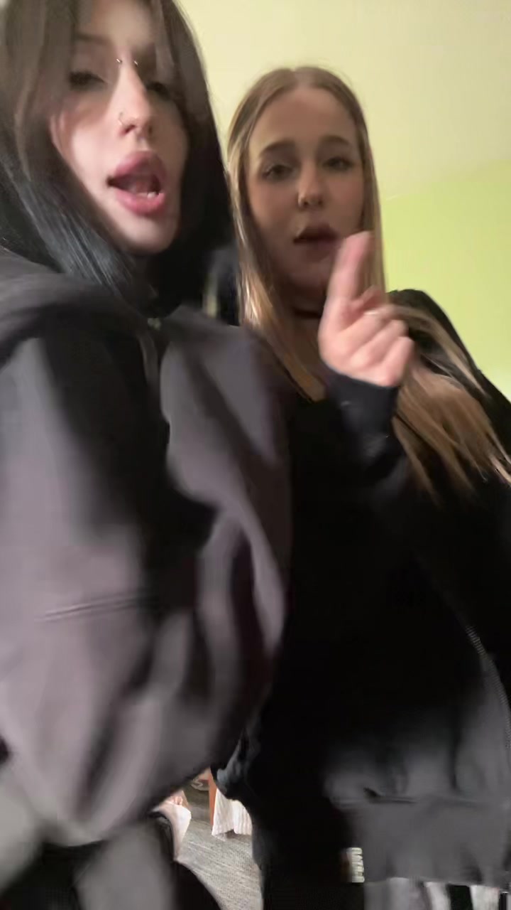 @Саш🐈&zwj;⬛