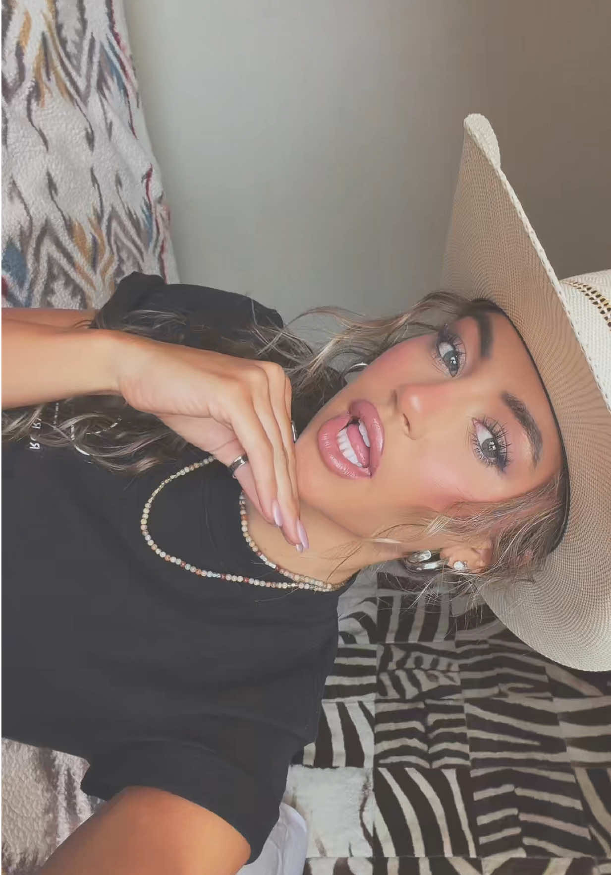 @sophia🪽