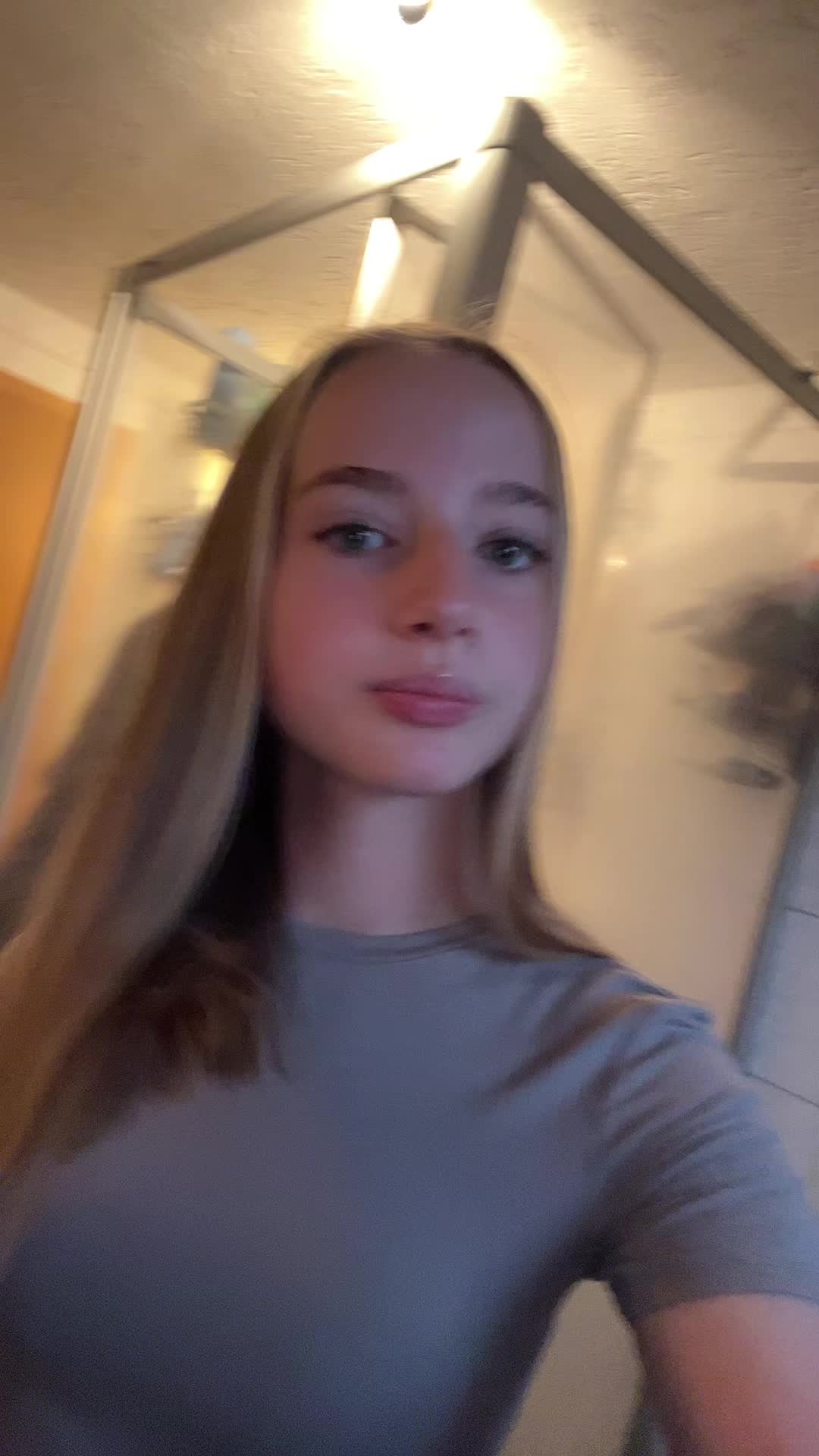 @Mia