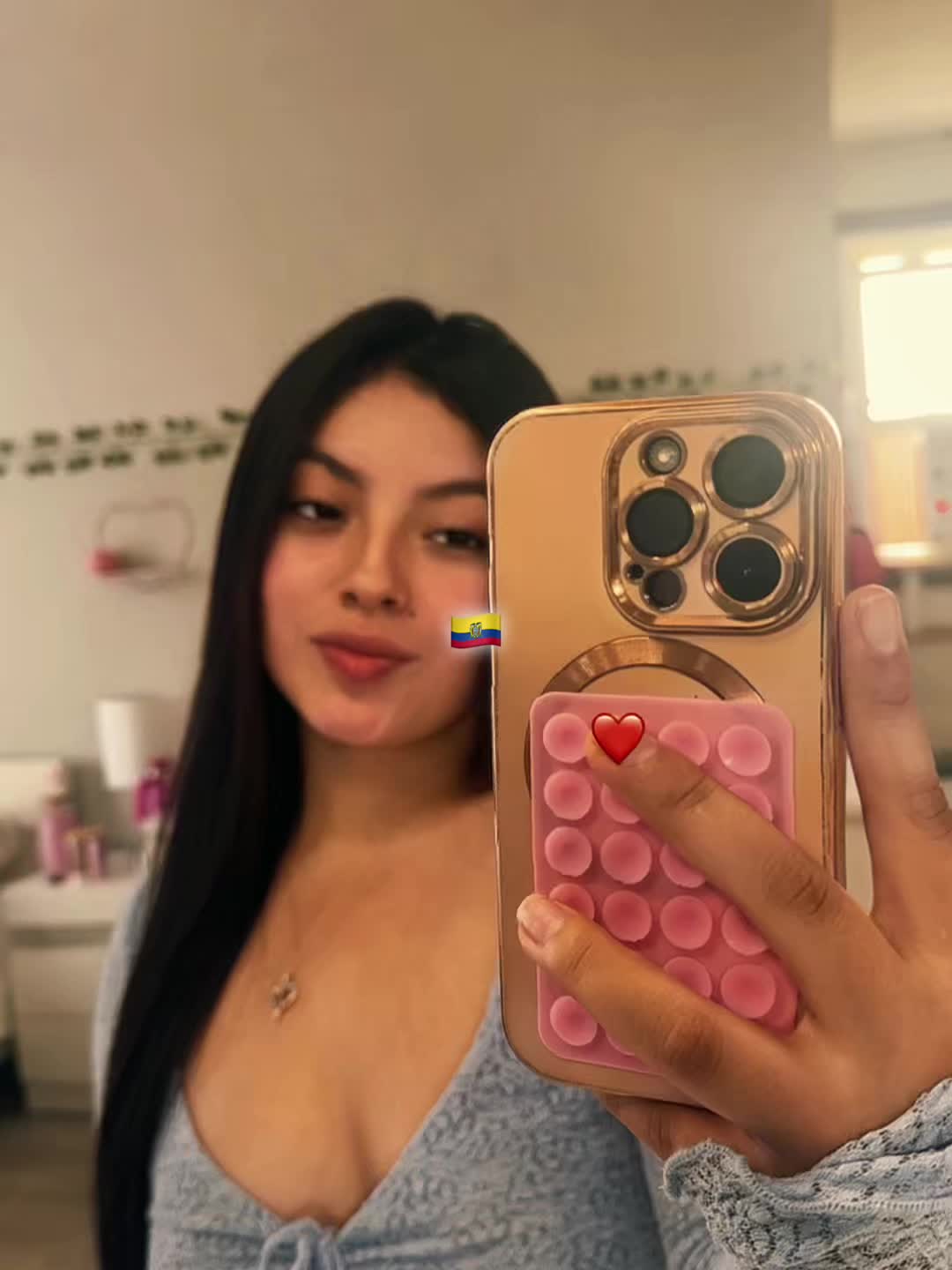 @J3NNYY