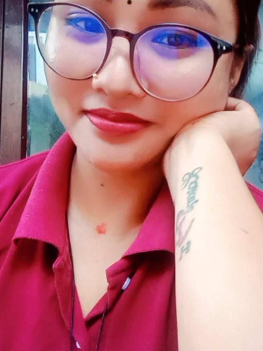 @laxmi..saru magar❣️☺️💐