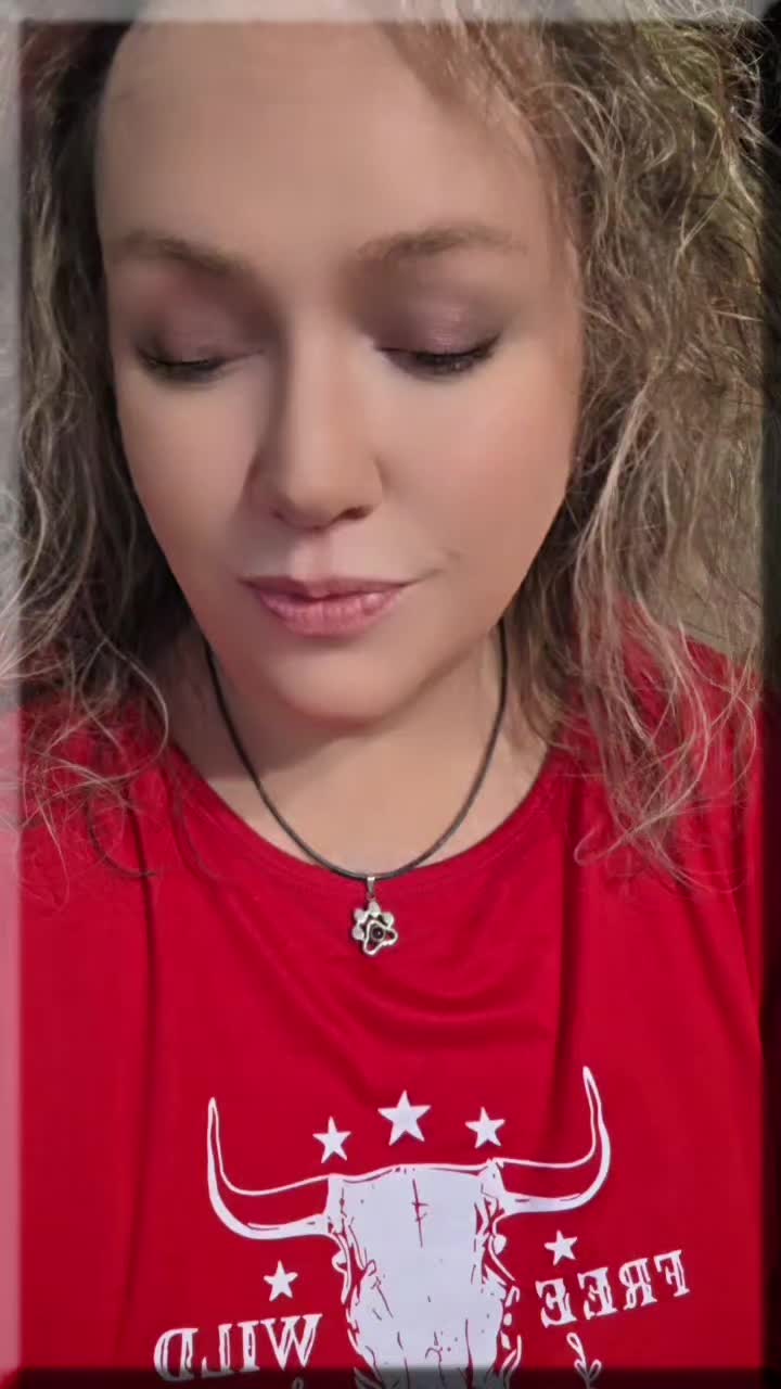 @Heidi 💜🖤