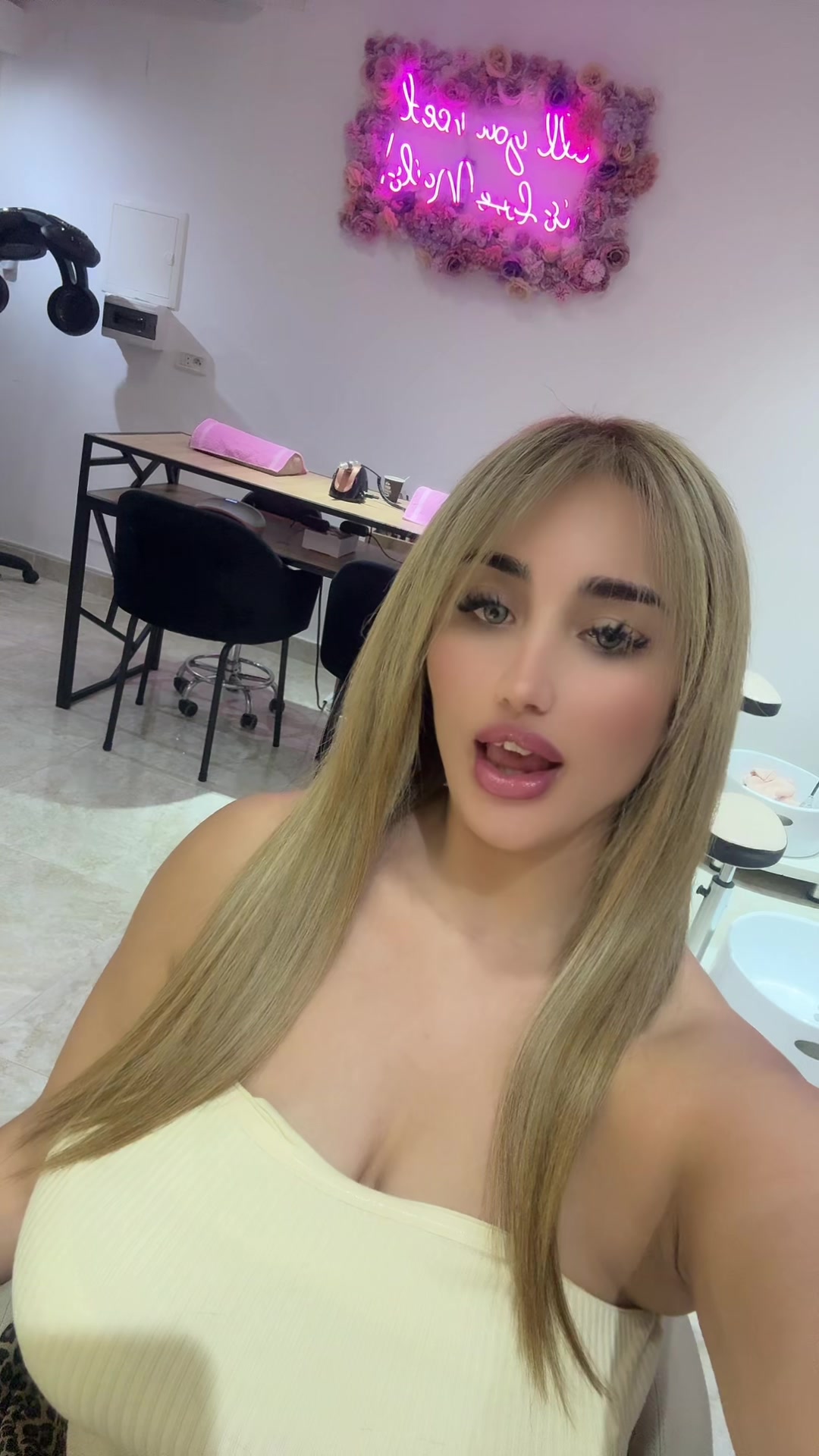 @🇩🇿Tiffany_Queen👑