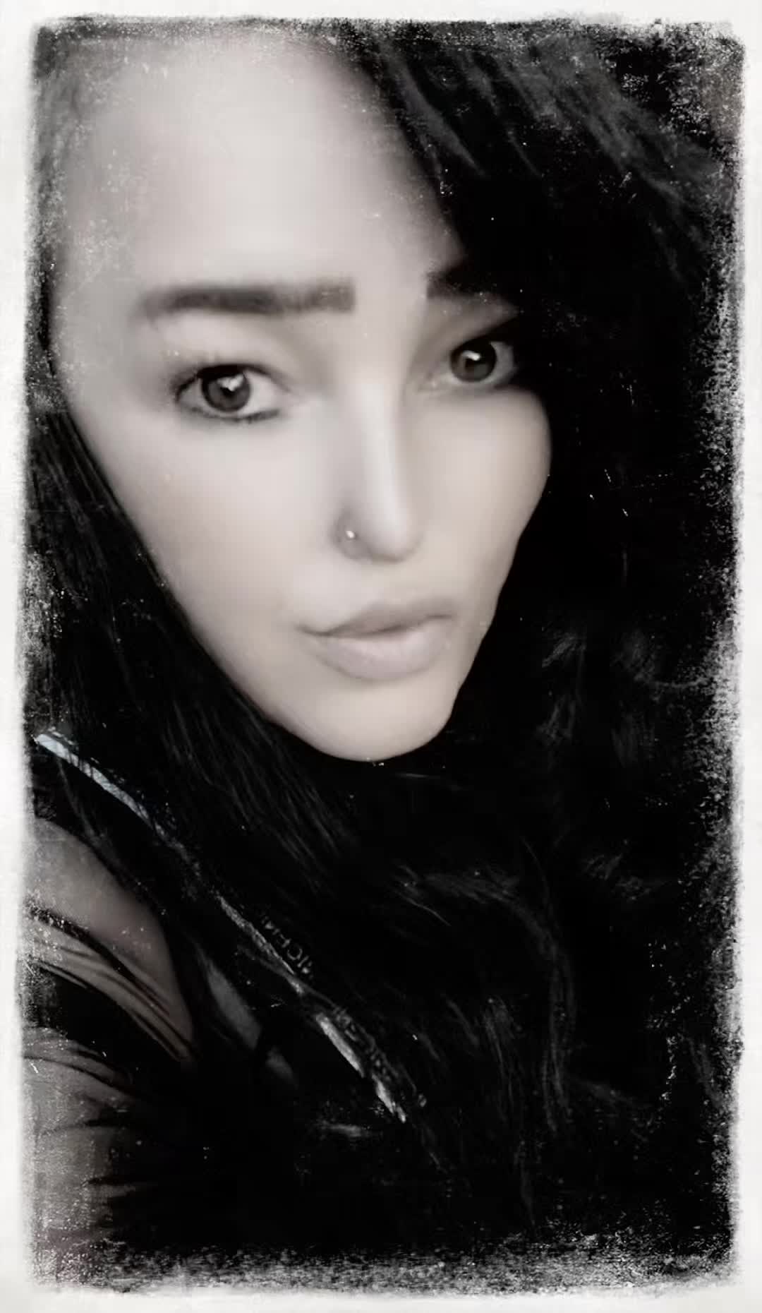 @🖤⃝♡°εļɑ°👑𝗠👑🖤⃝♡