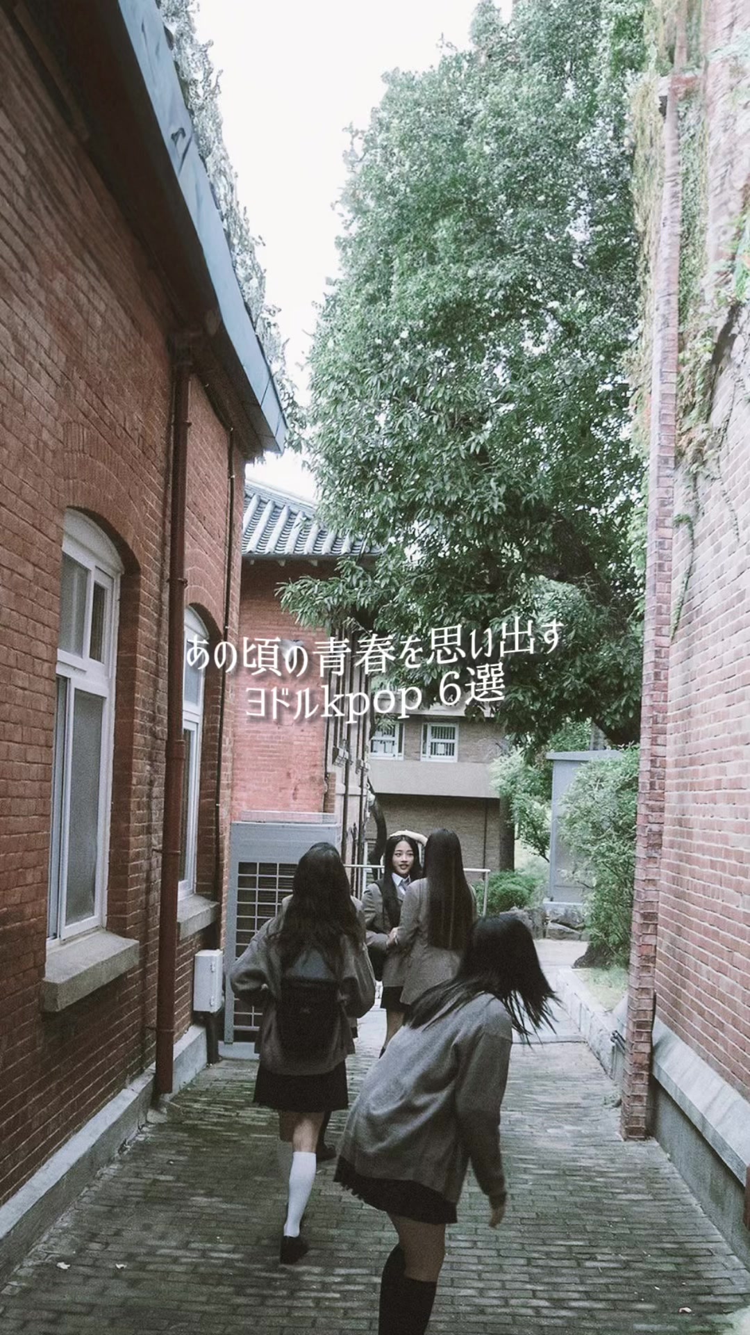 @にゃ