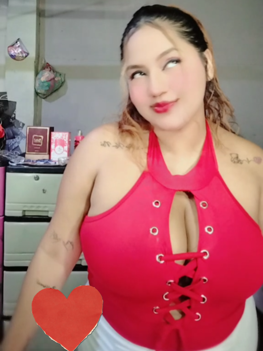 @Kerlly Correa✨️💋