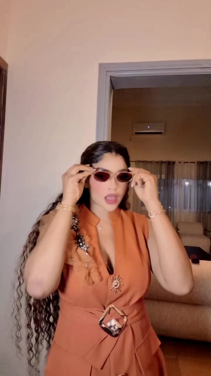 @TINASHWIGS