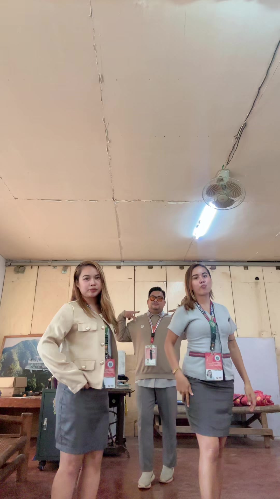 @𝑀𝒾𝓈𝓈 𝑅𝑜𝒸𝒽 👩&zwj;🏫🇵🇭