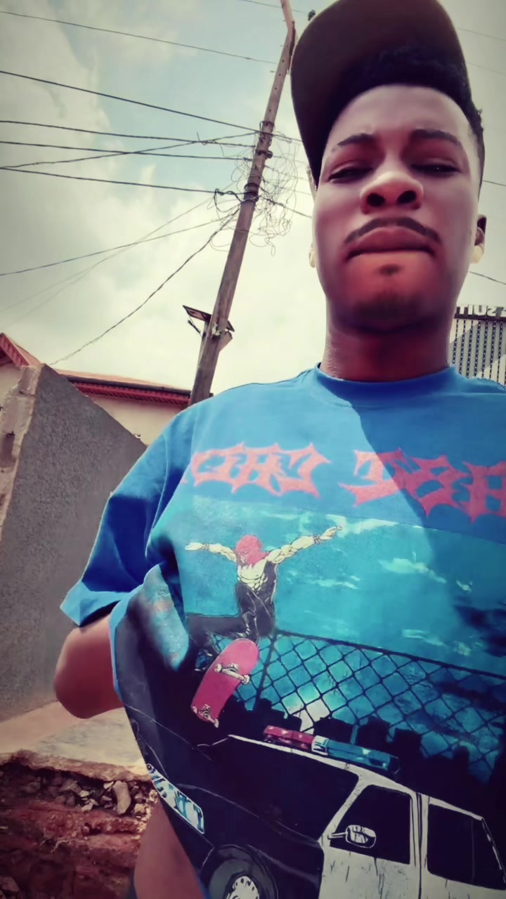 @𝖮𝖯𝖤𝖸𝖤𝖬𝖨🧸🖤
