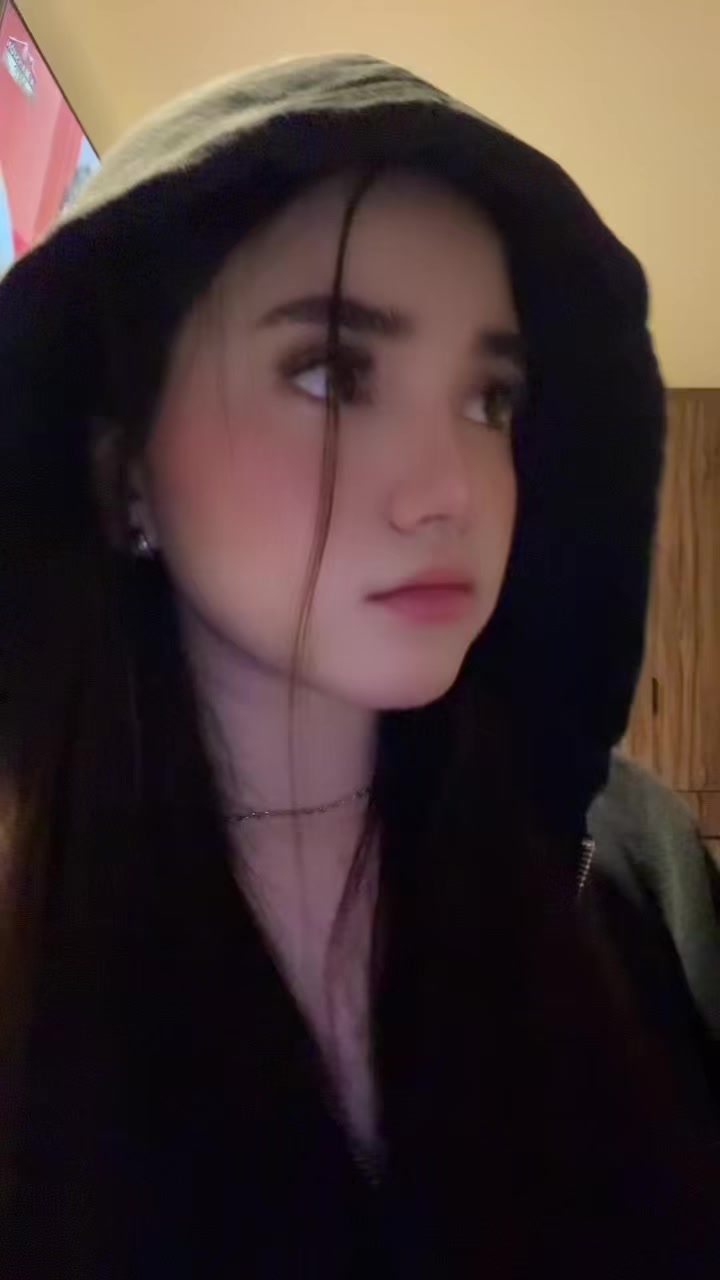 @𝚃𝚑𝚎_𝚐𝚊𝚋𝚜 🍸🎱💄