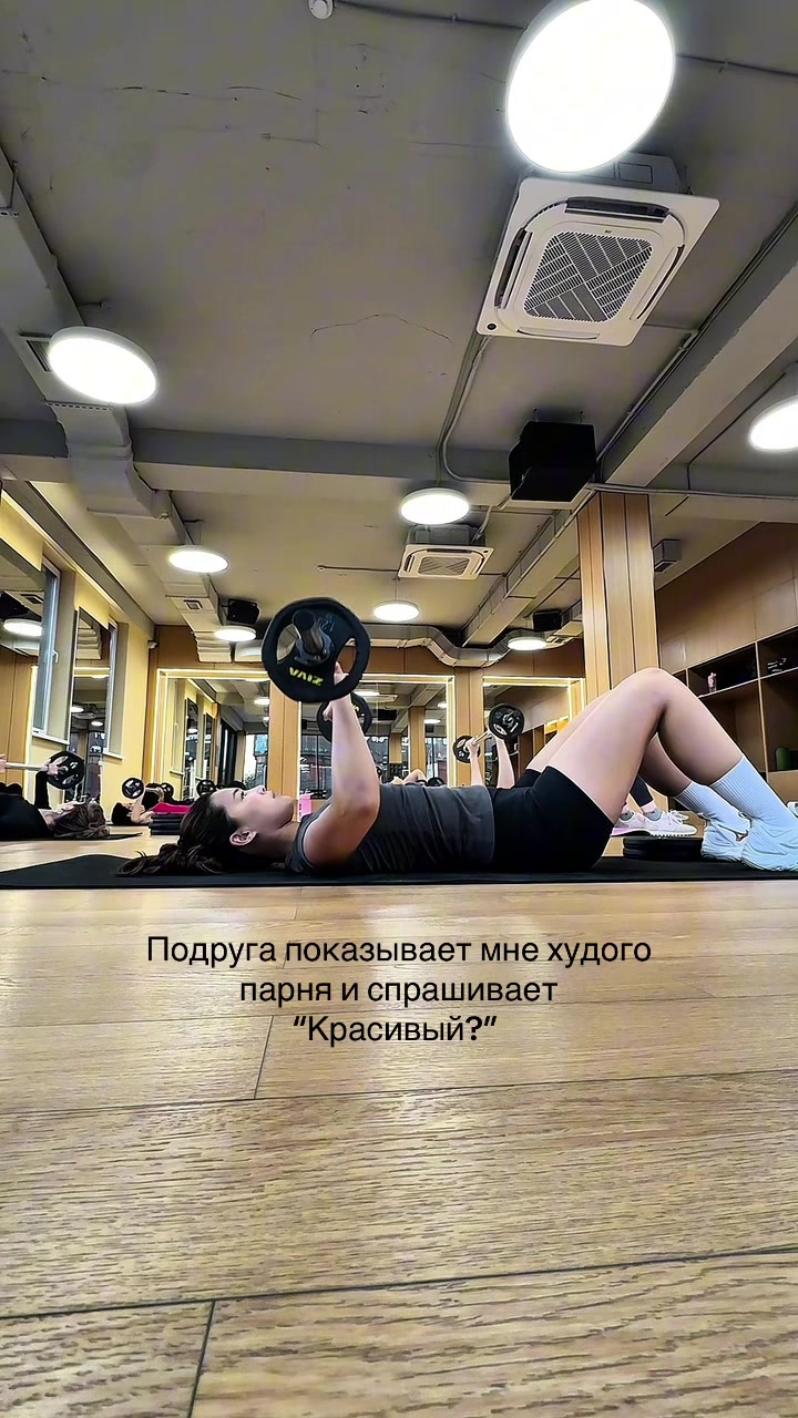 @Amina🦦
