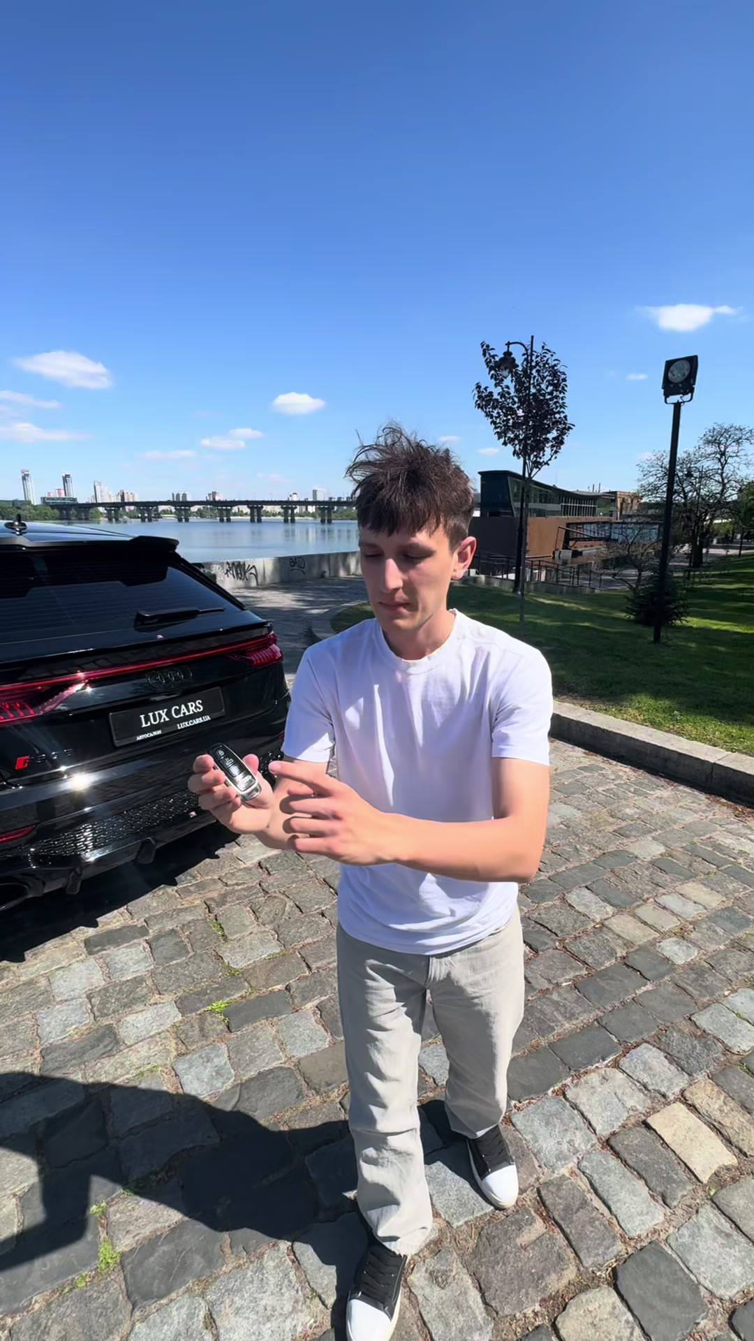 @LuxCars_Ua