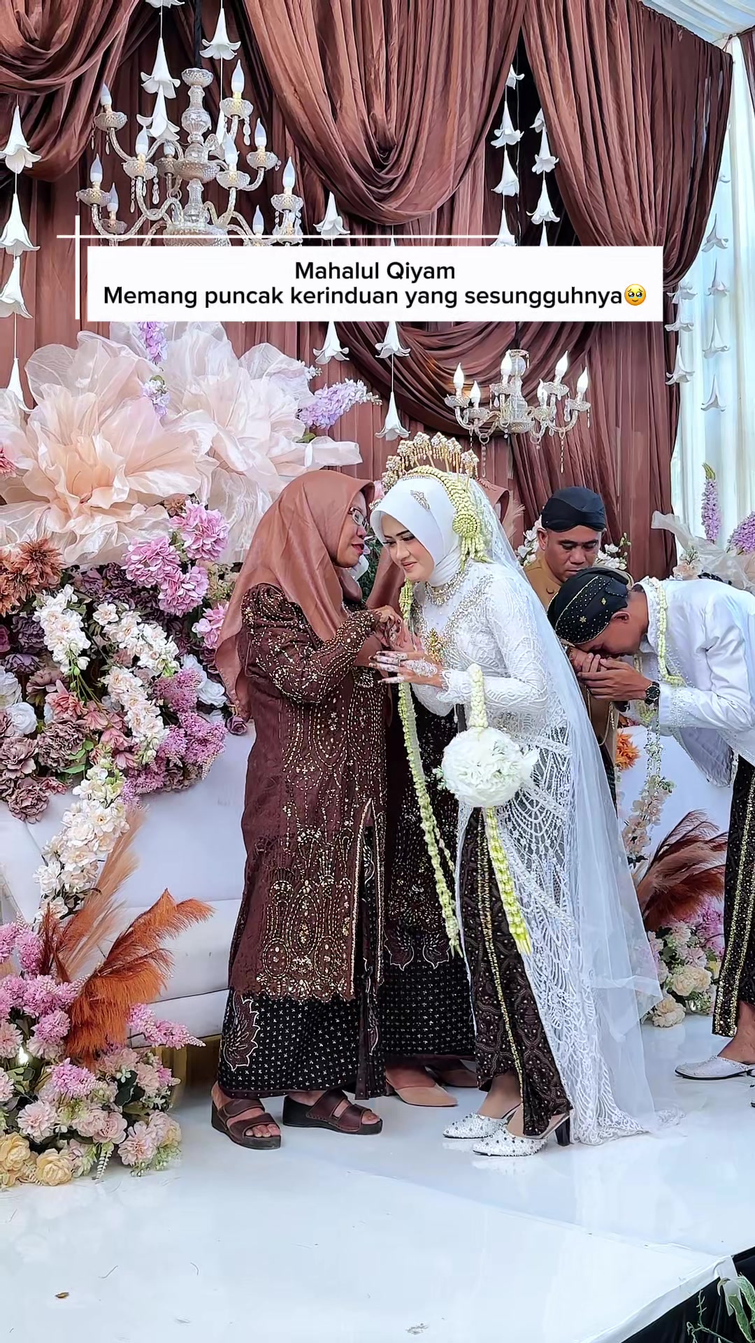 @mayumiwedding