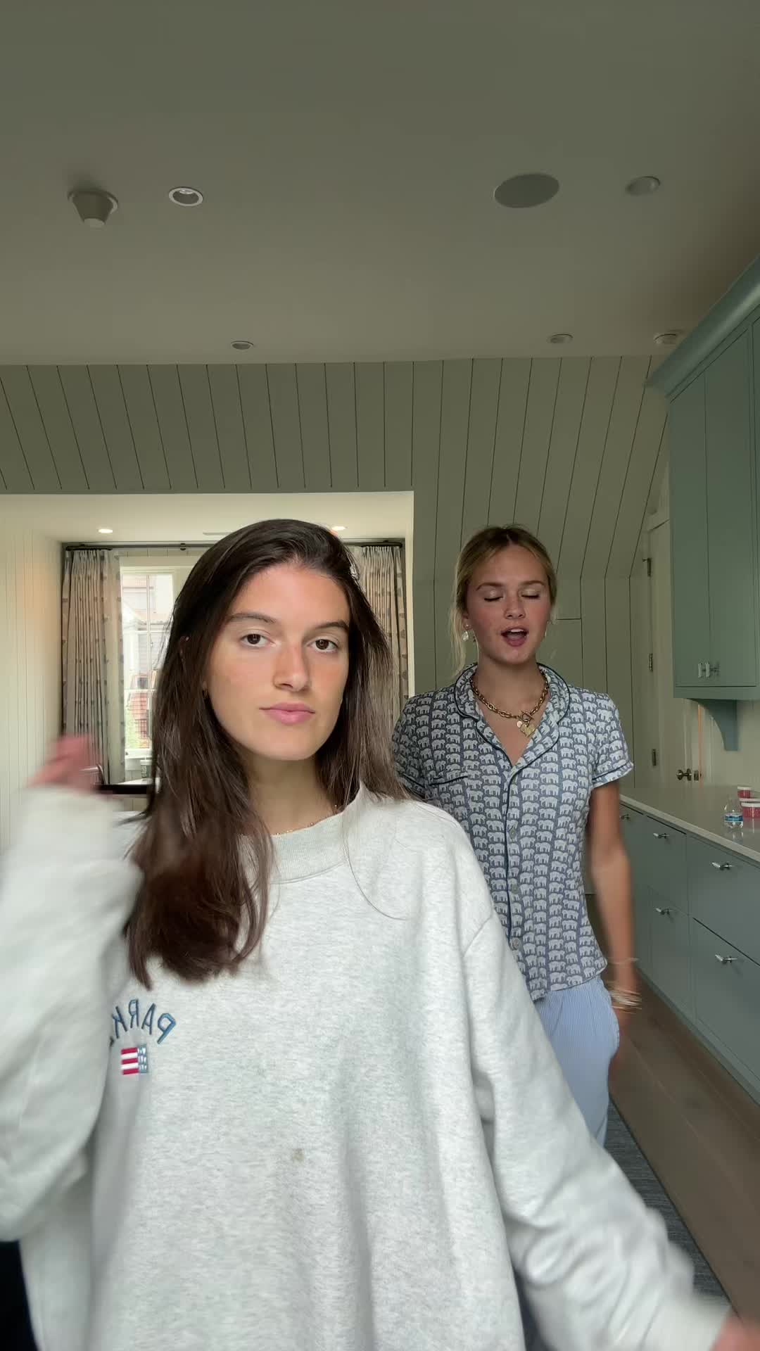 @ava
