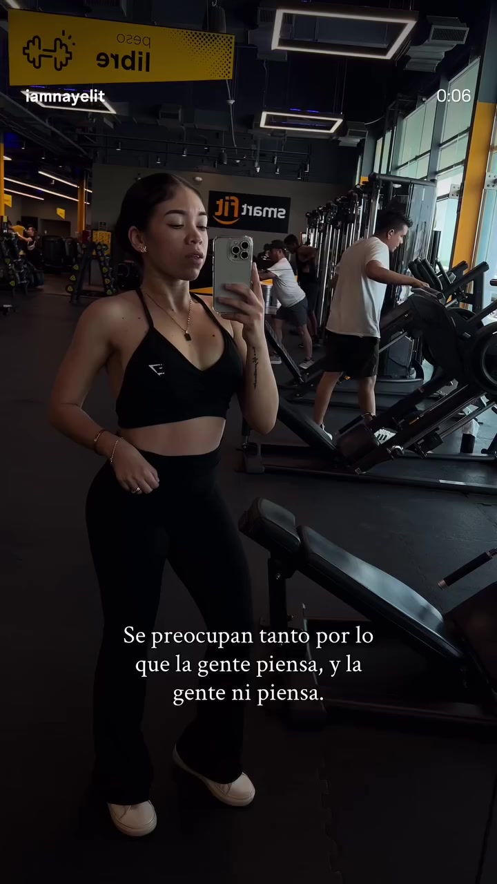 @N A Y 🤍