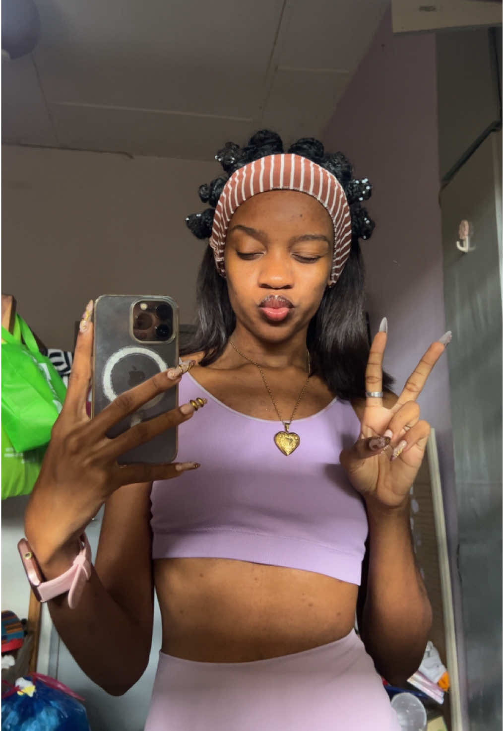 @🦋𝓐𝓹𝓱𝓻𝓸𝓭𝓲𝓽𝓮🦋