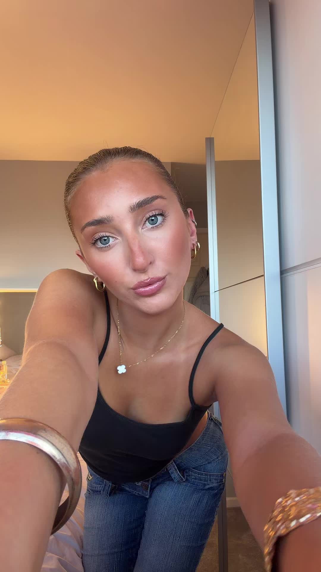 @dannihowardx 🪩🍒✨