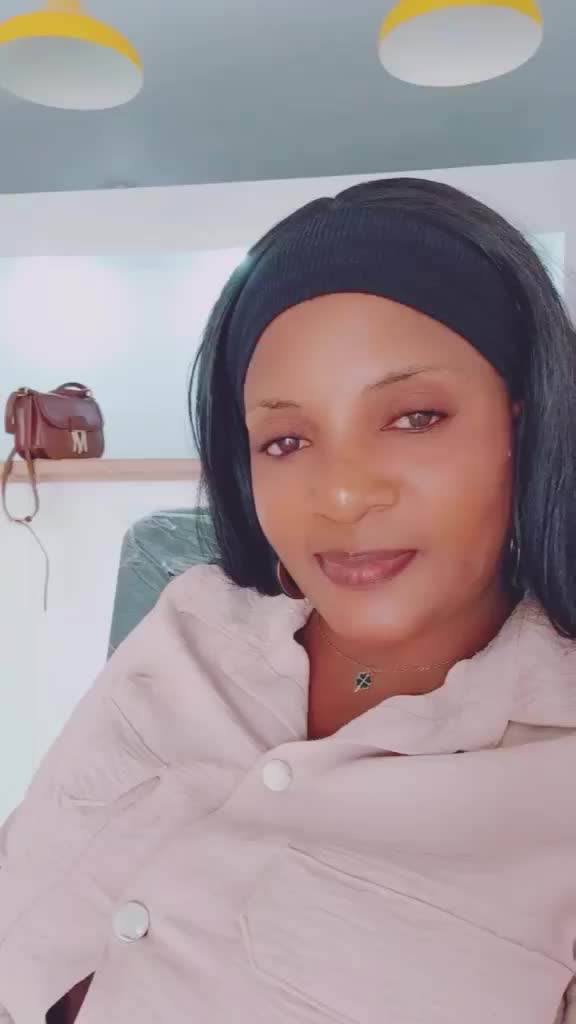 @VickyKays