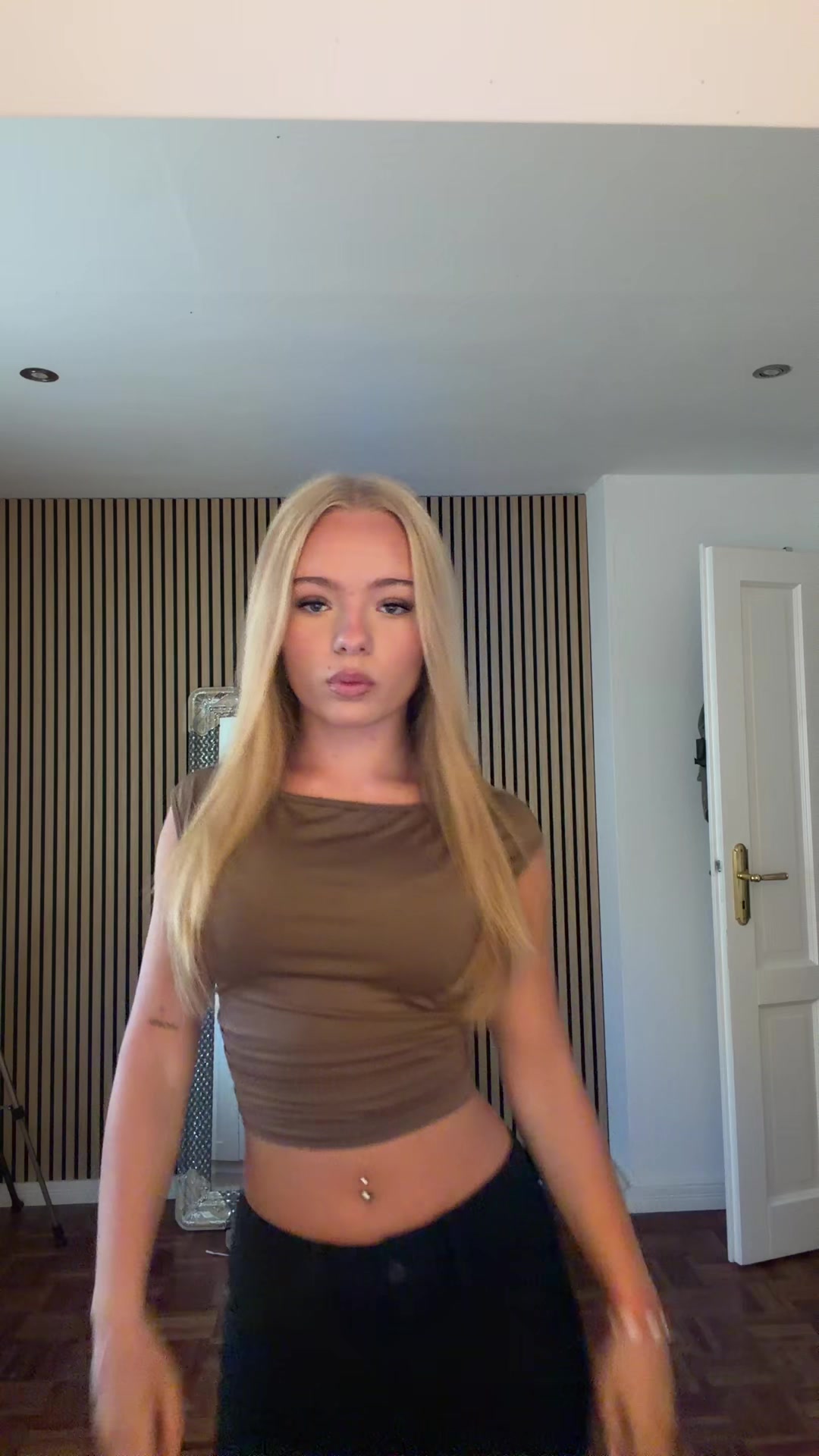 @romy_ronm