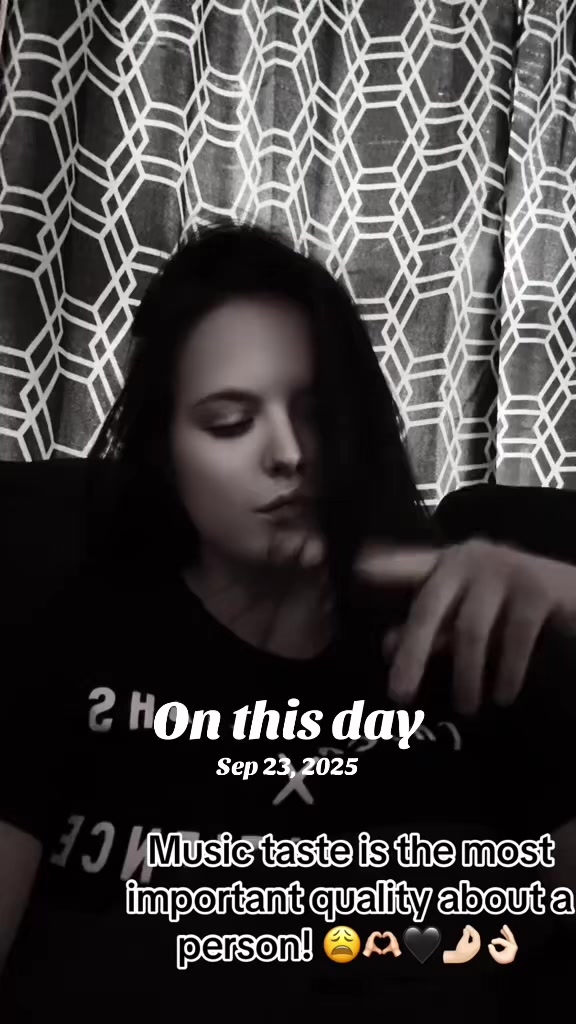 @GOTHICXIX