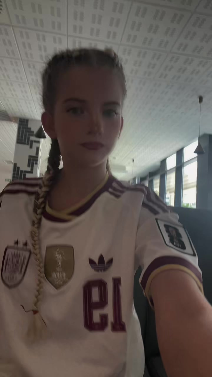 @Lyra🇹🇩🇹🇩🇹🇩