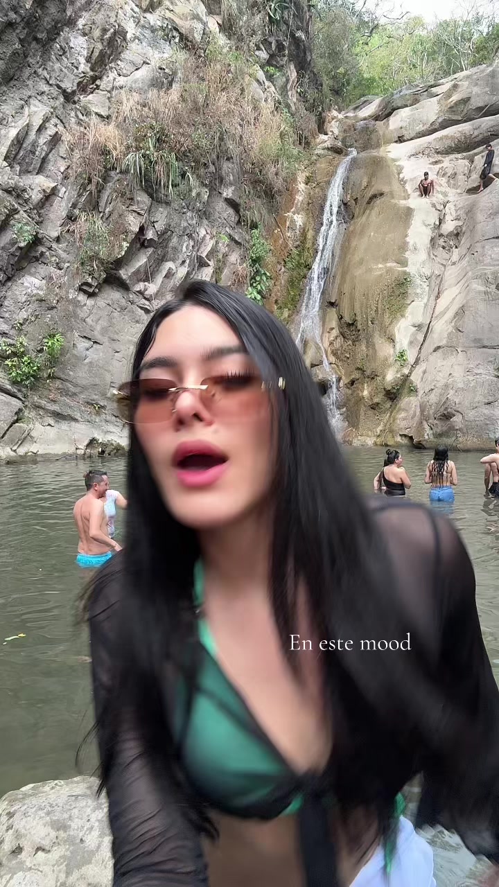 @Miss_valen