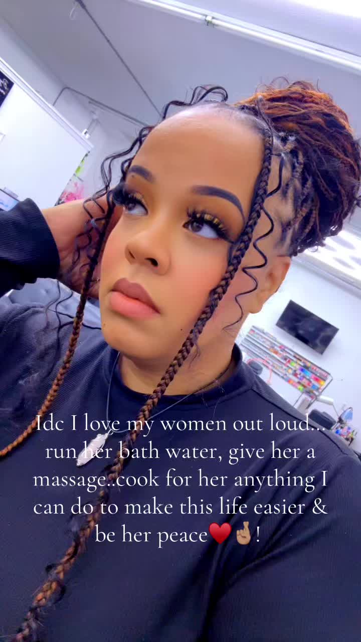@MiMi 🎨🦋👑🦄