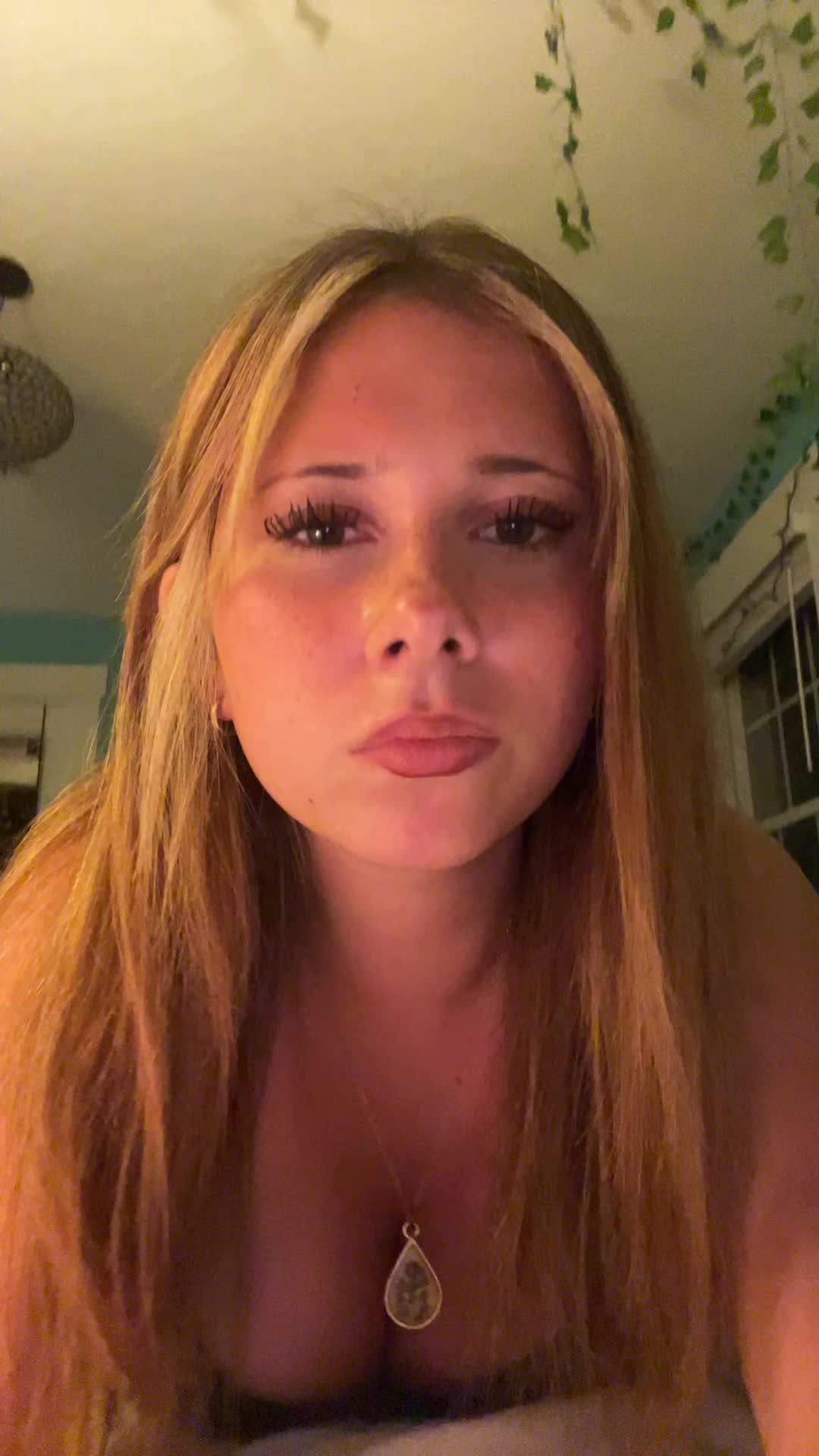 @hi