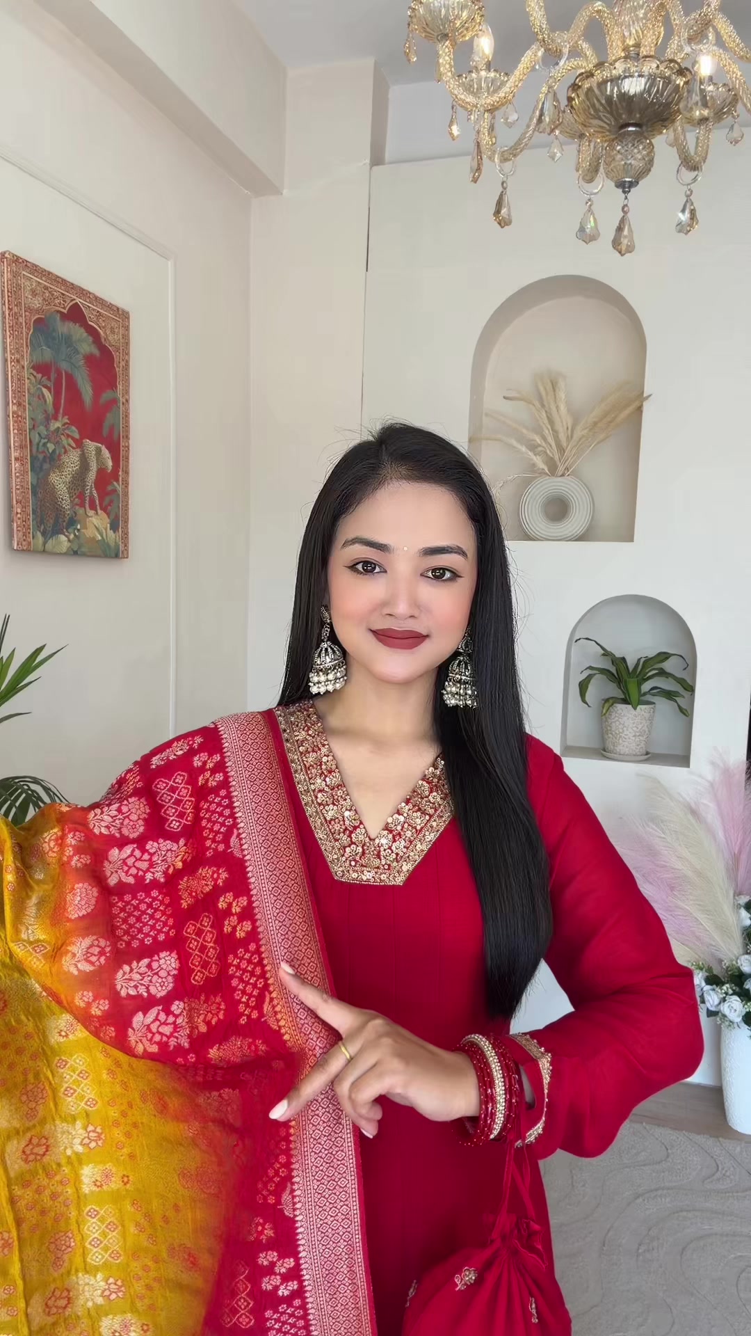 @Naina_TheAttire