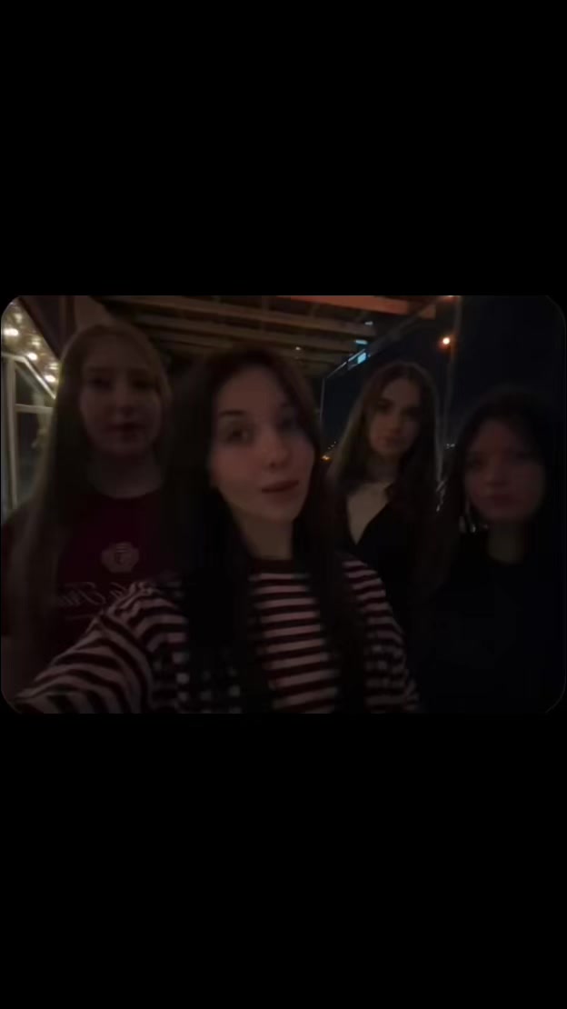 @preessaq