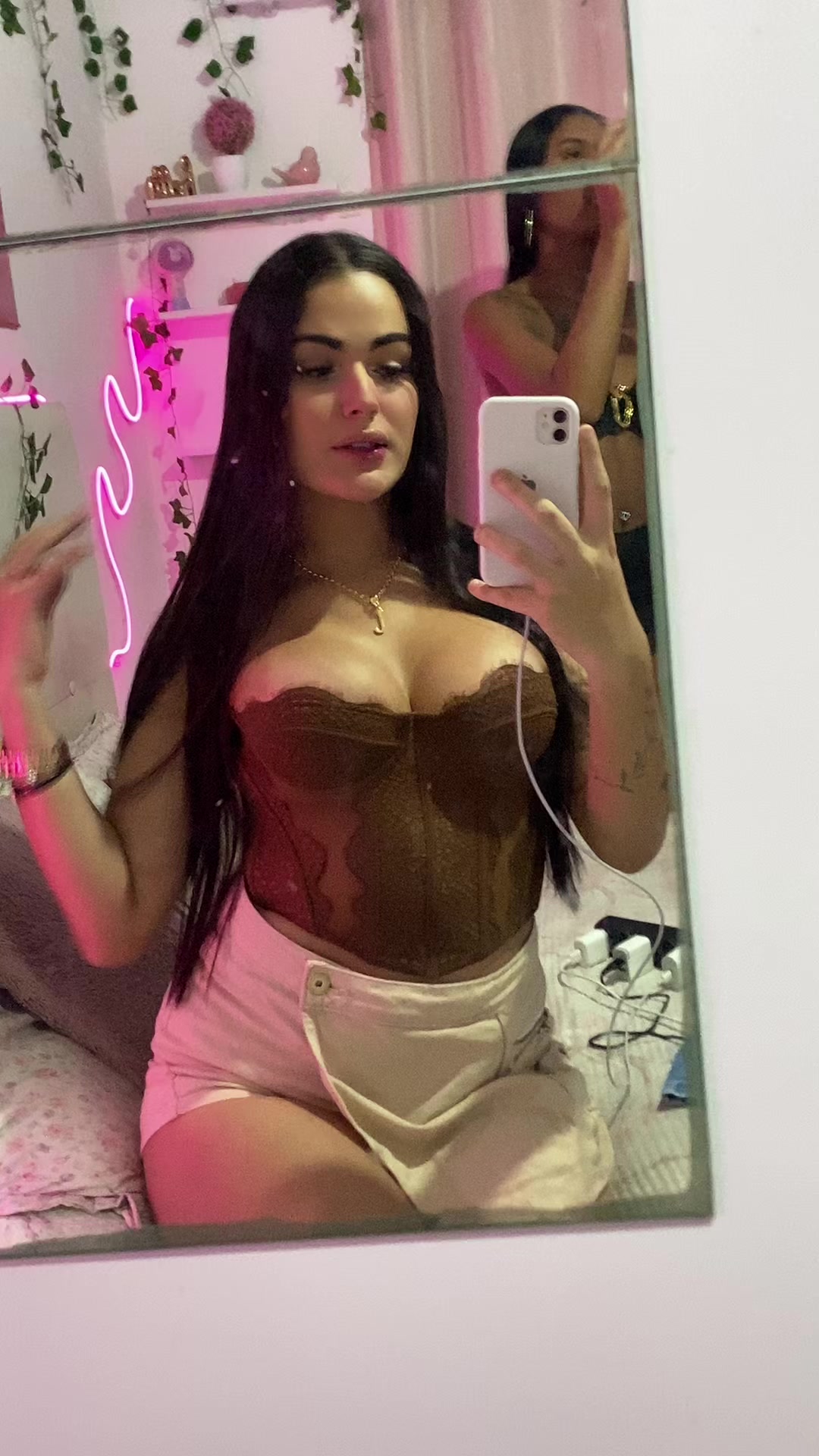 @juliee.sz