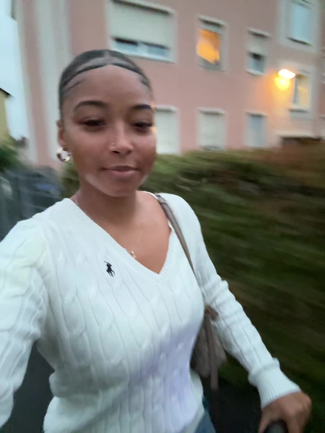 @Emiii