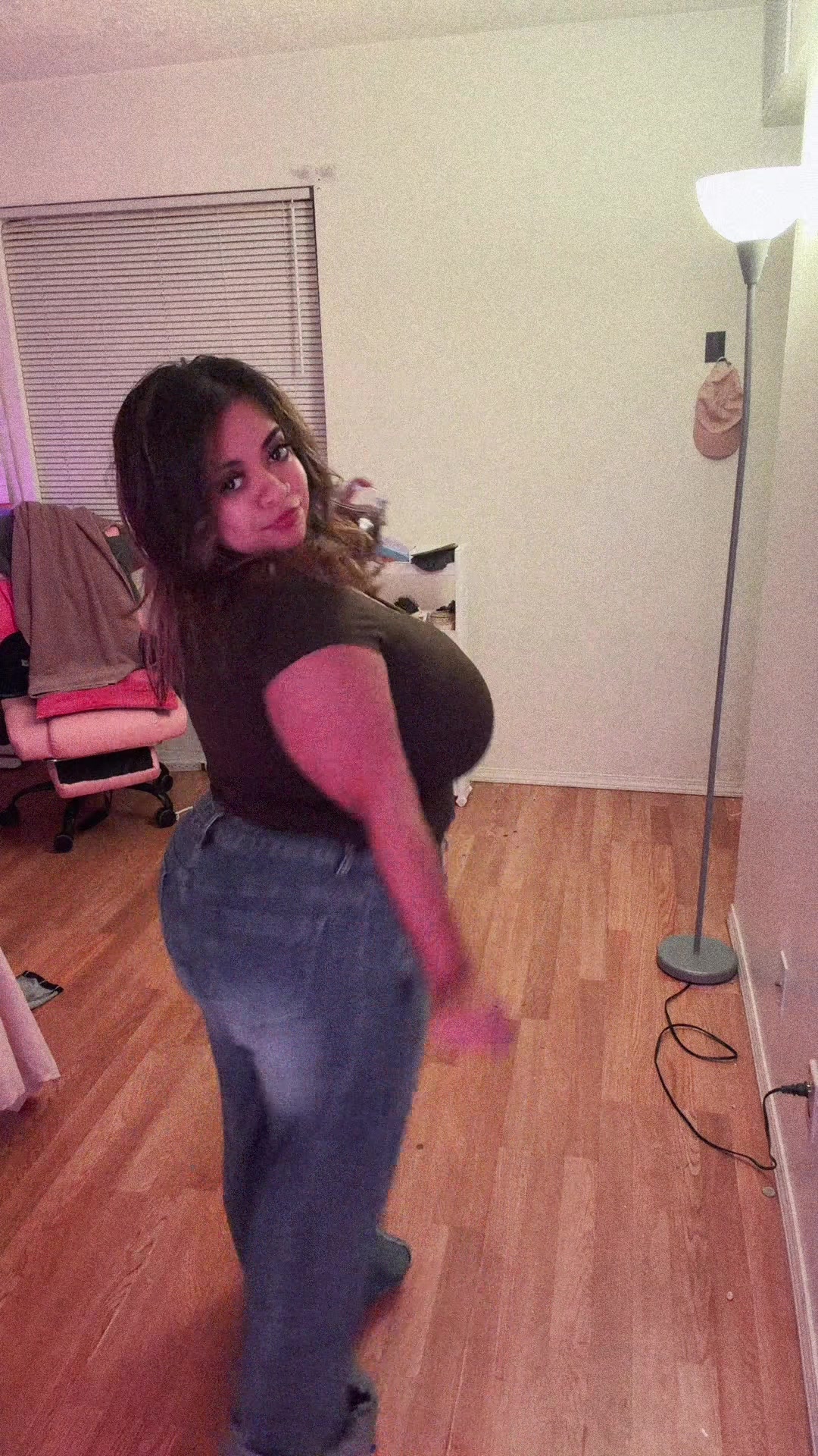 @Angie🦋