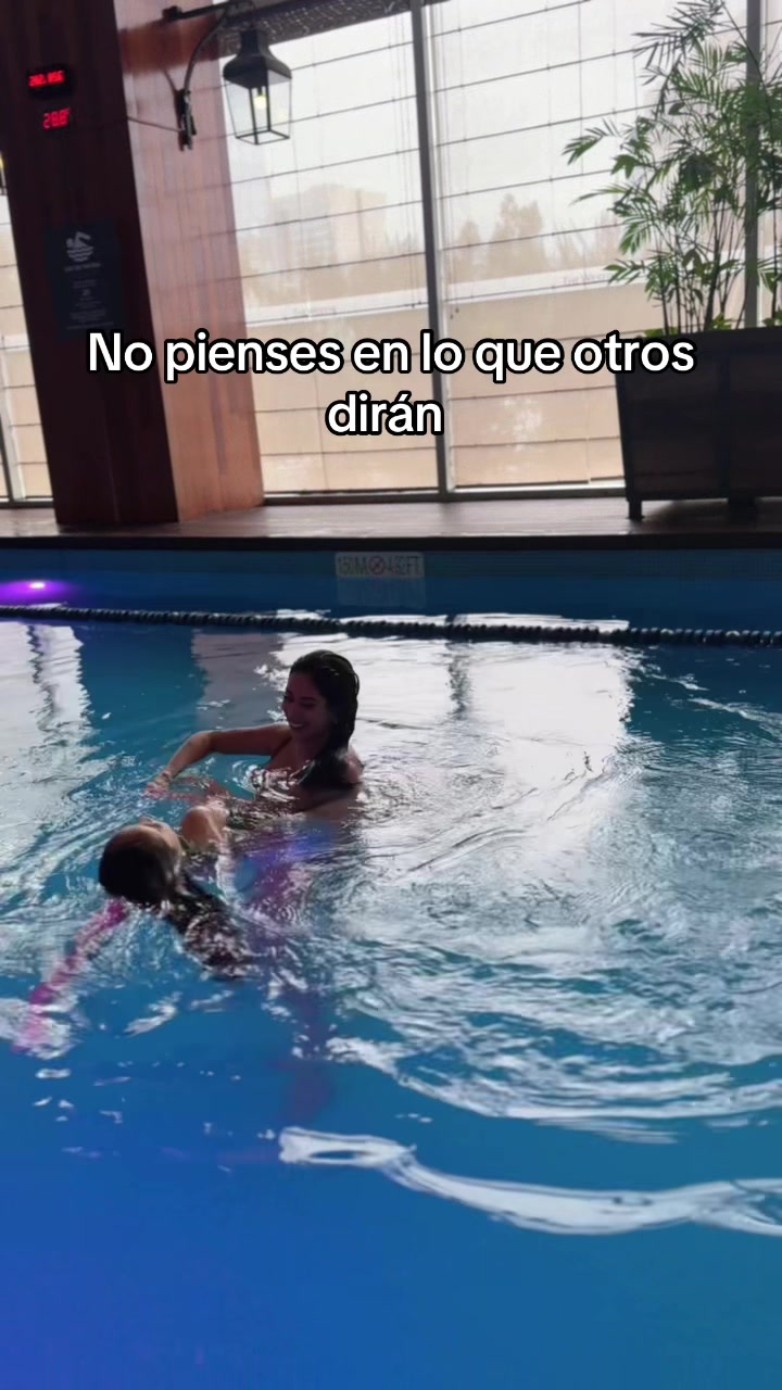 @MelissaPareds