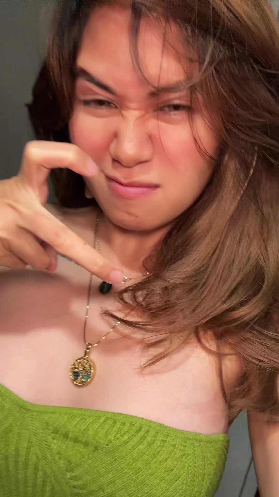 @ᐯ丨ㄖㄥ乇ㄒ