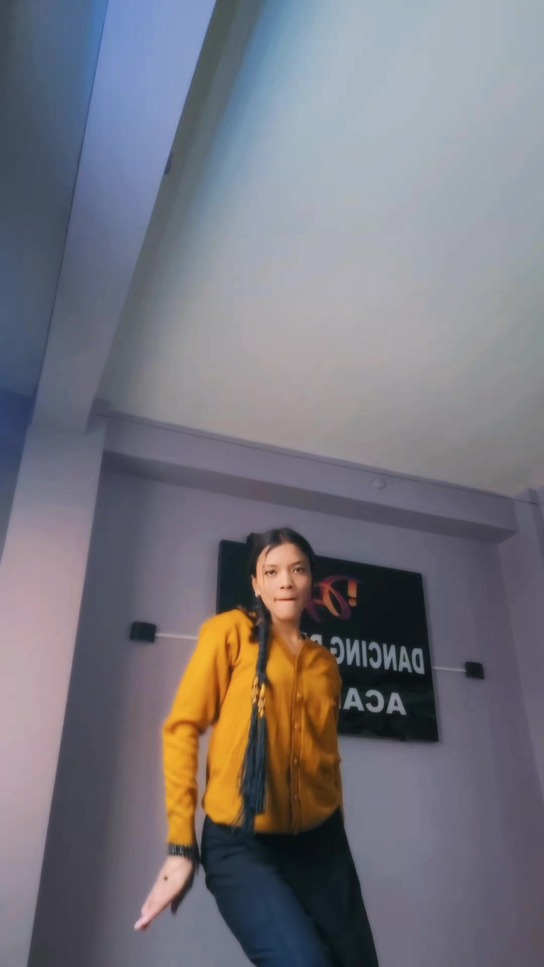 @🦋RABINA🧿🦋