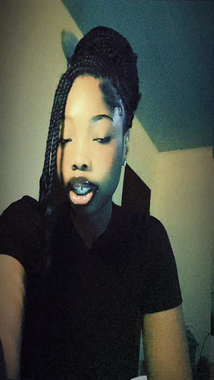 @softlyhaliyah_