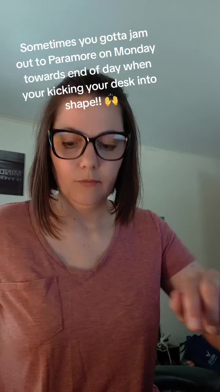 @Laura ✨️❤️