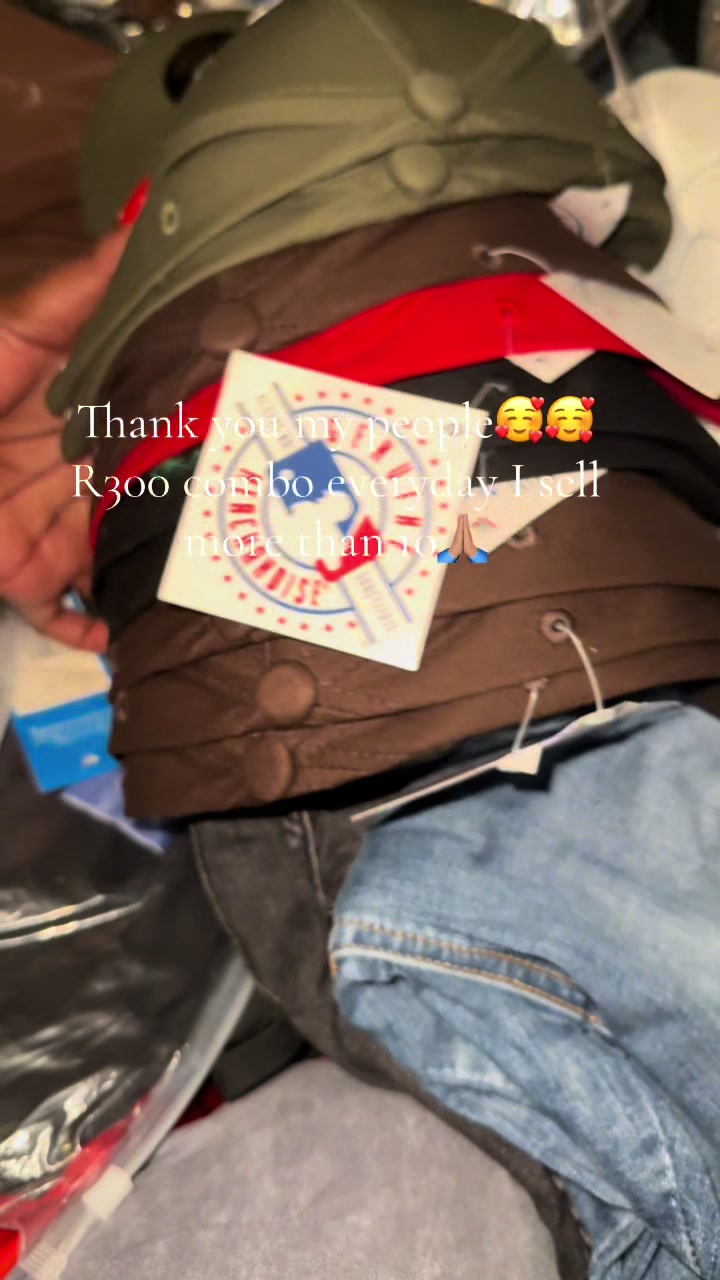 @Tiisetso_JoburgRunner🛍️