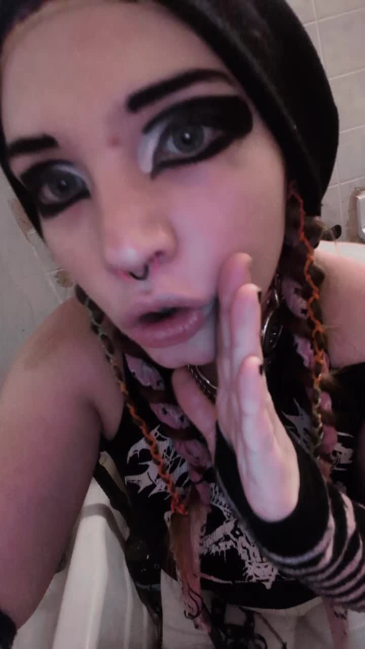 @Love2h8u