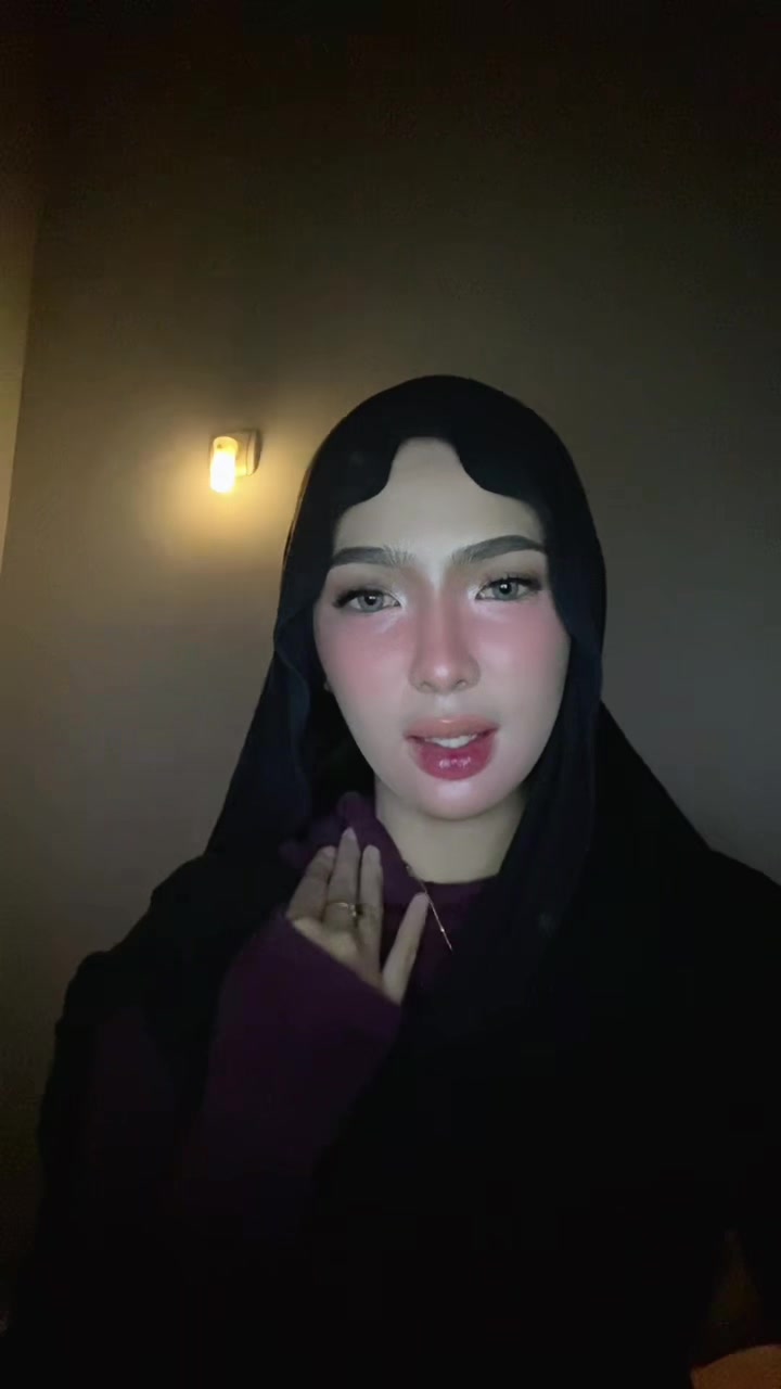 @نبيلة