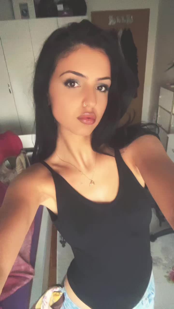@Anilaaa