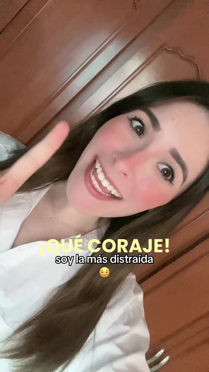 @VICKY ROMA