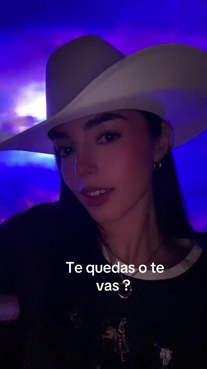 @Sindy👢