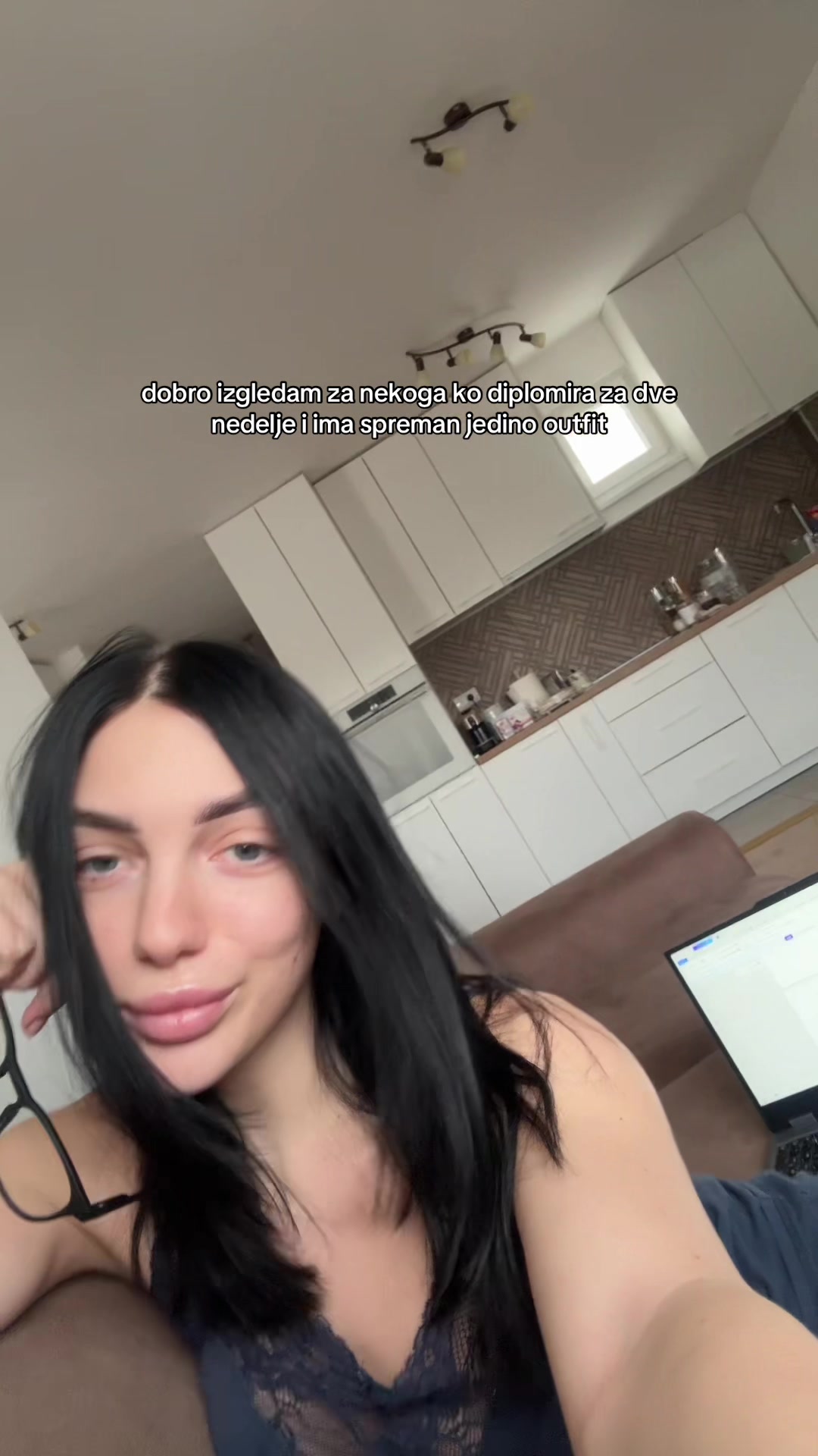 @AÐ
