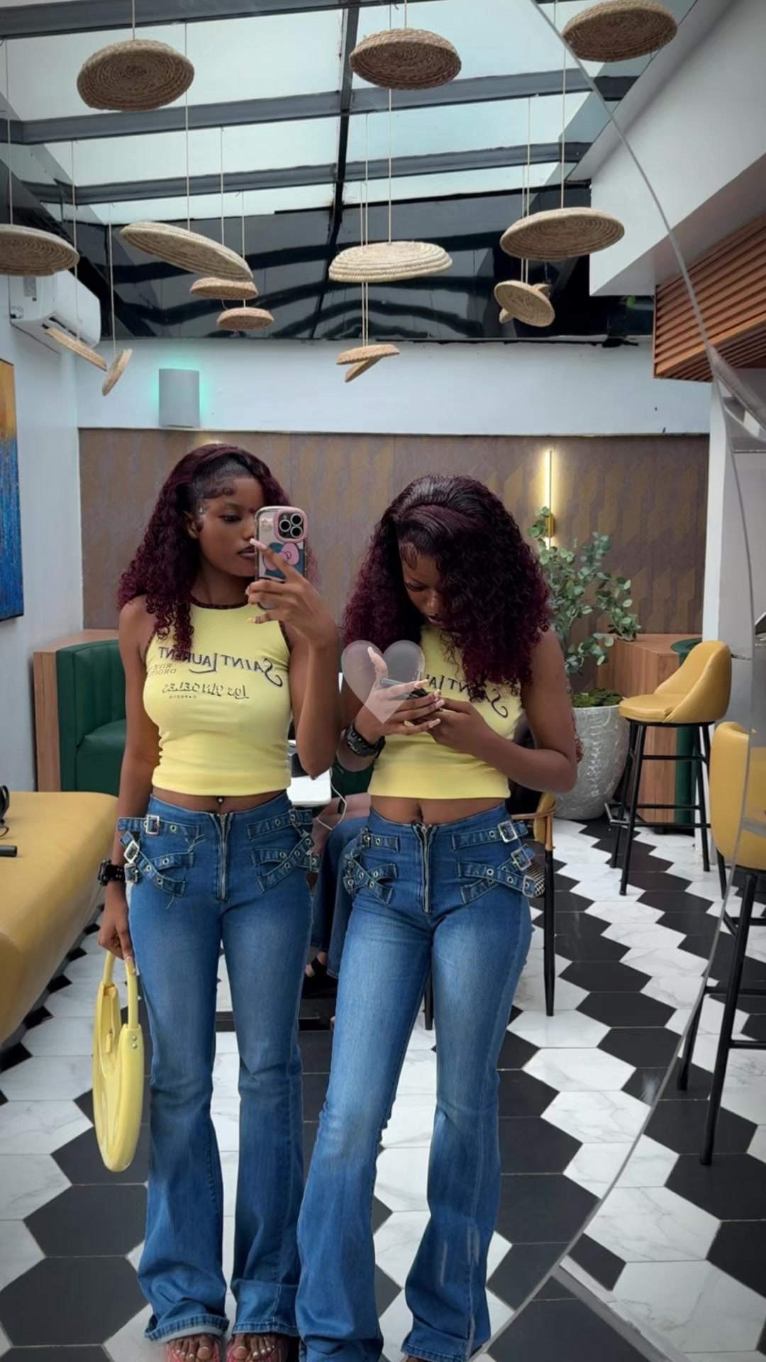 @Twinzcandy