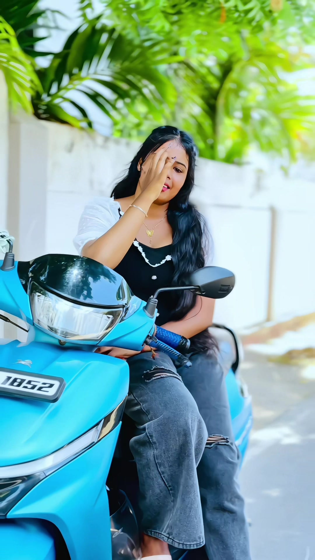 @tharsi tharsika