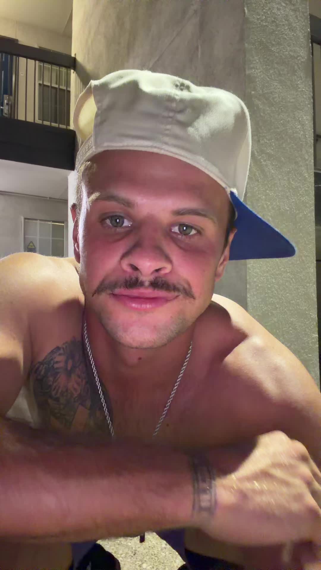 @tmoneytyty