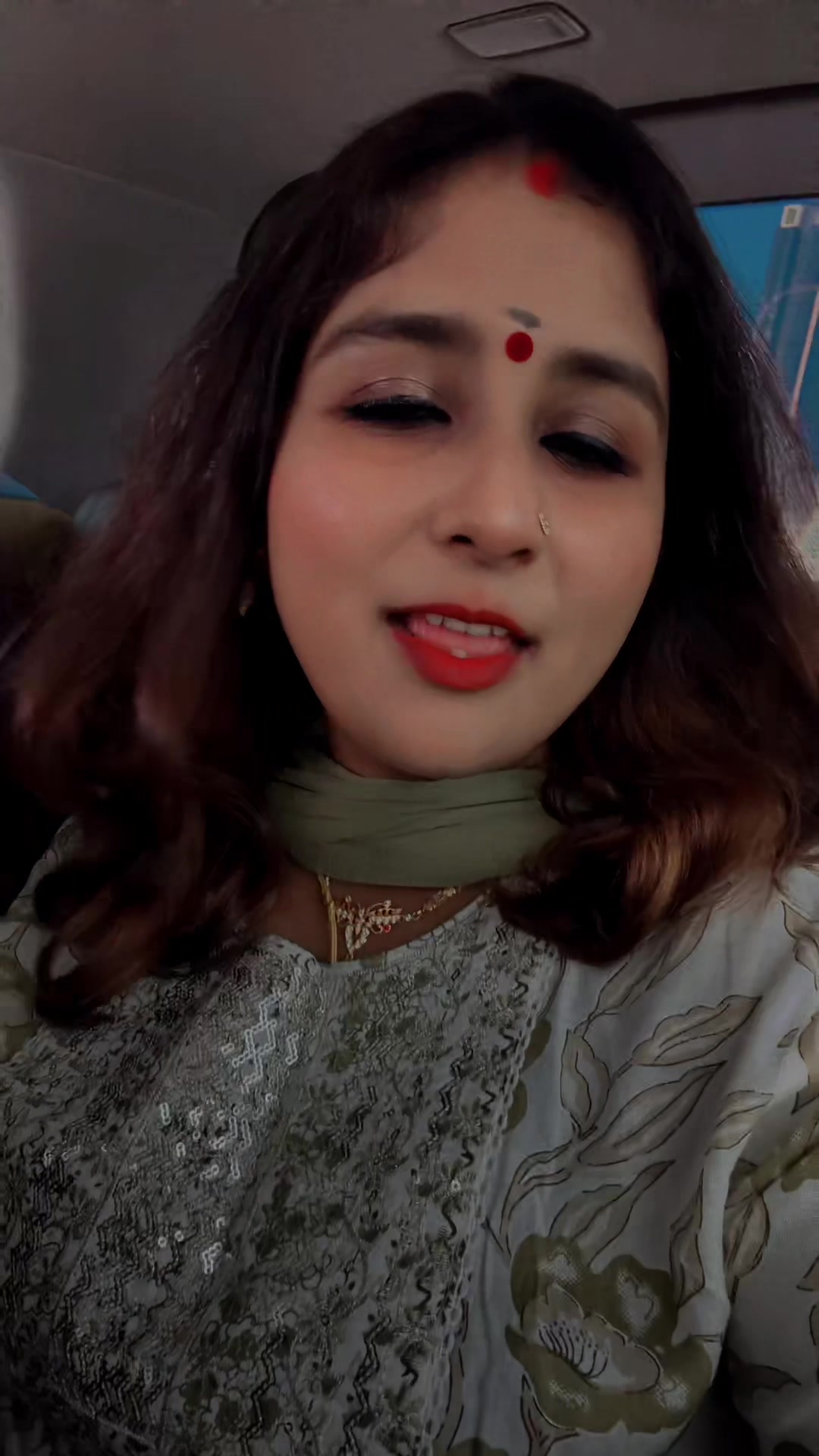 @THARSHAINY🧿