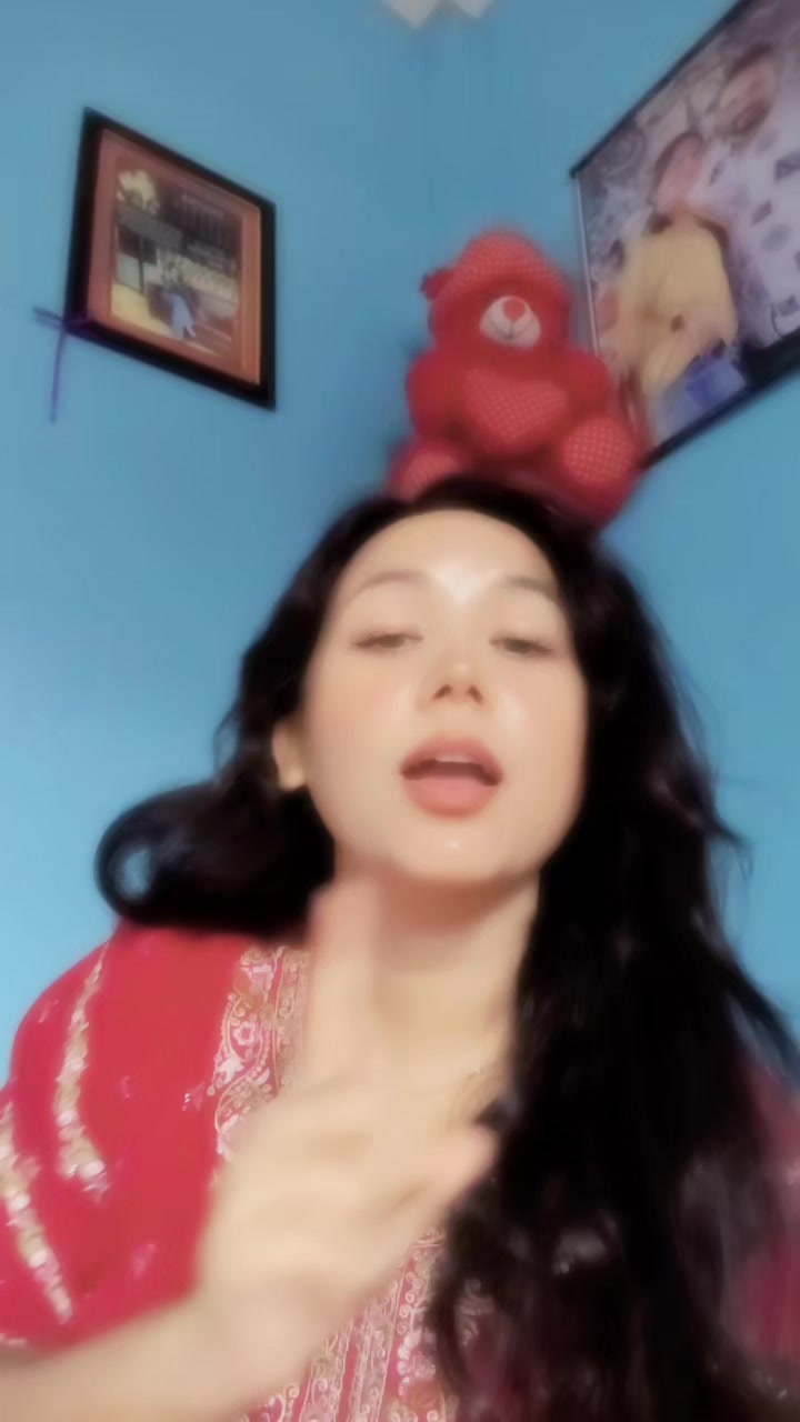 @Divya seNchury❣️